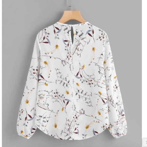 V Cut Floral Print Blouse - Picture 4 of 7